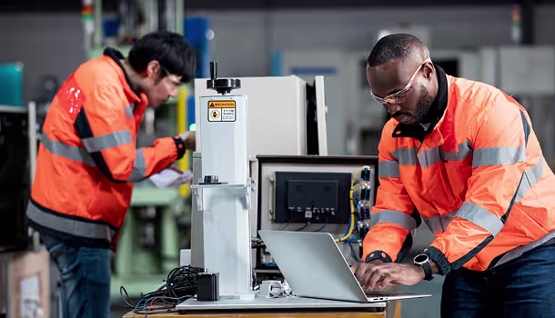 Manufacturers & Distributors